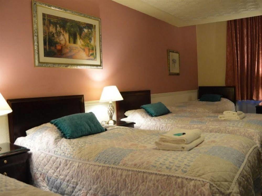 Manor Park Guest house 3*
