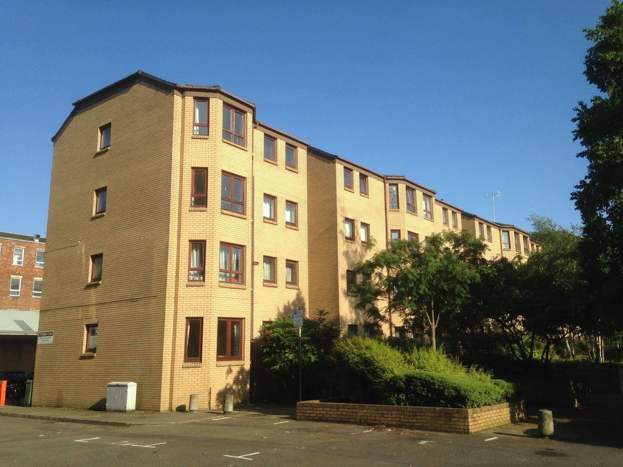 Clyde Waterfront 3*