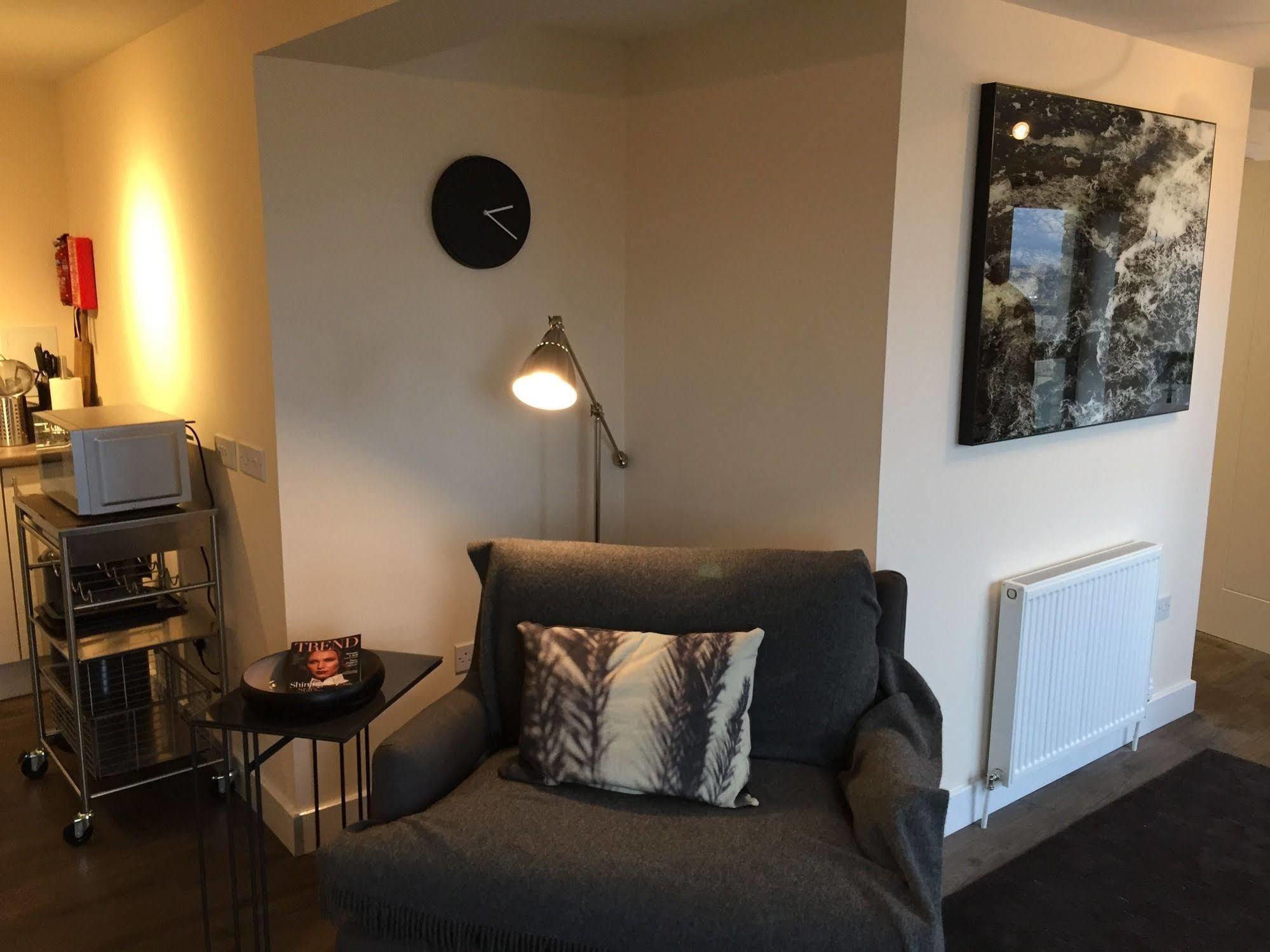 Clyde Waterfront Hotel 3*