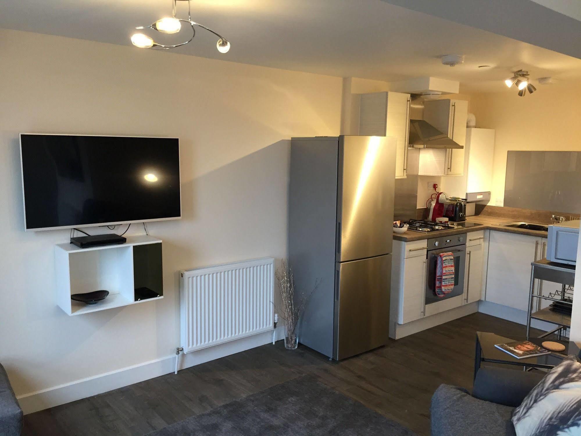 Hotel Clyde Waterfront 3*