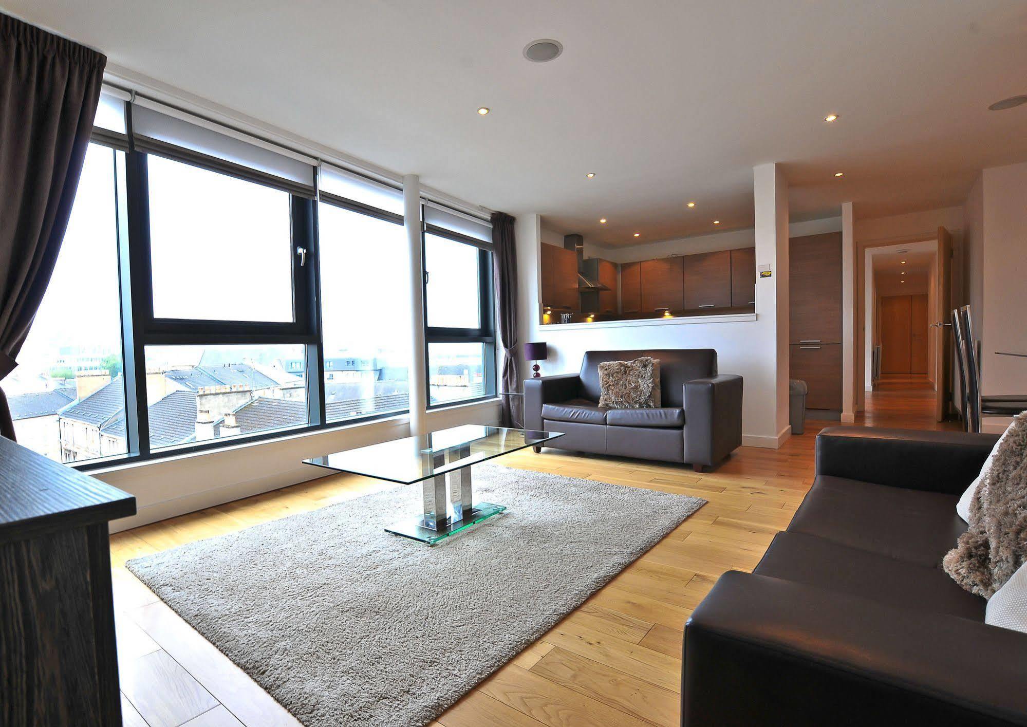 Apartment Executive 7