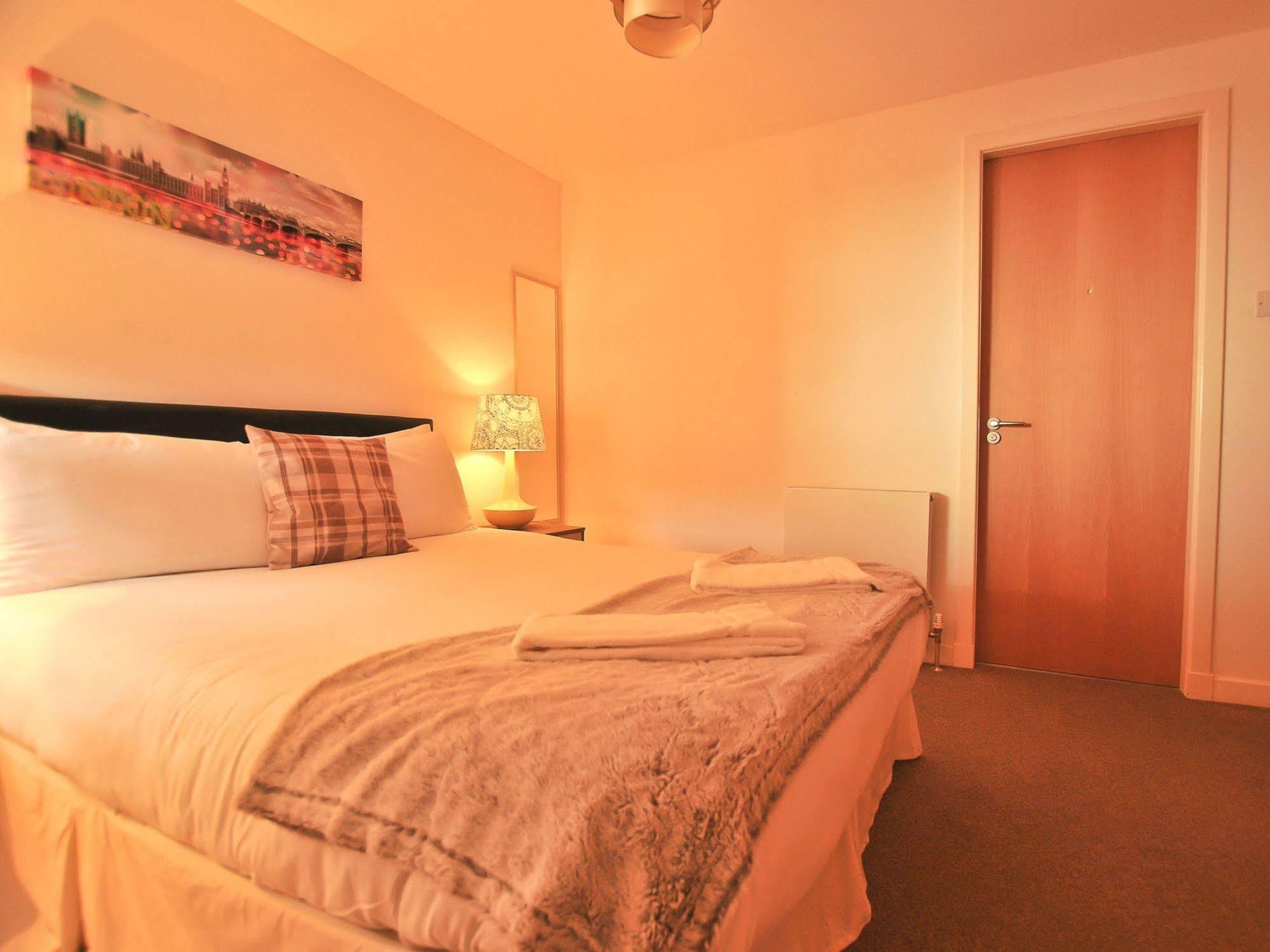 Executive 7 Glasgow