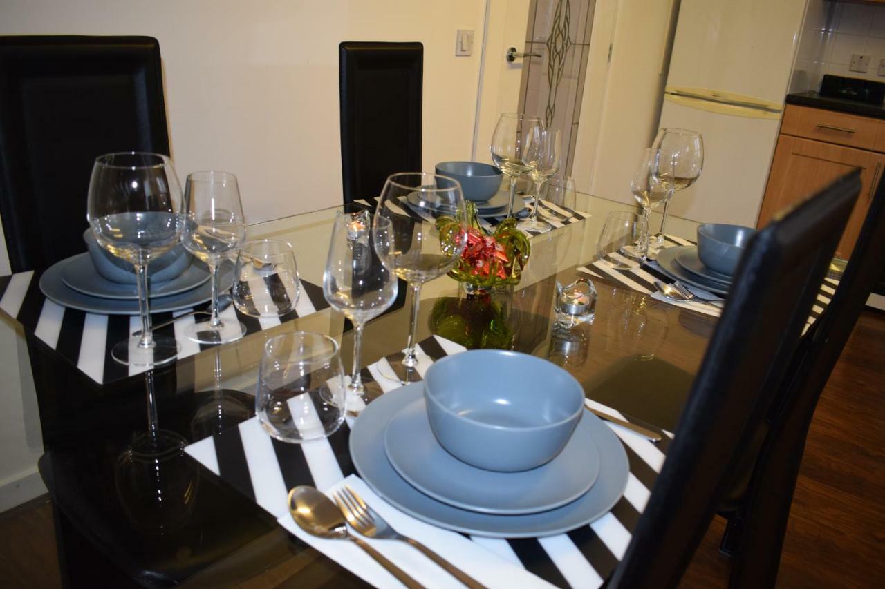 Holiday home Silverburn New House With Free Parking And Garden Glasgow