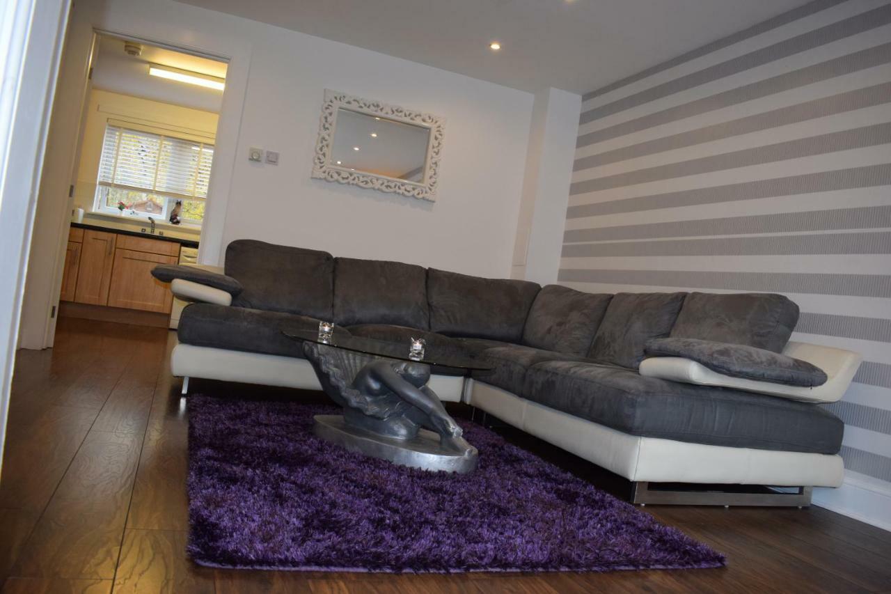 Holiday home Silverburn New House With Free Parking And Garden