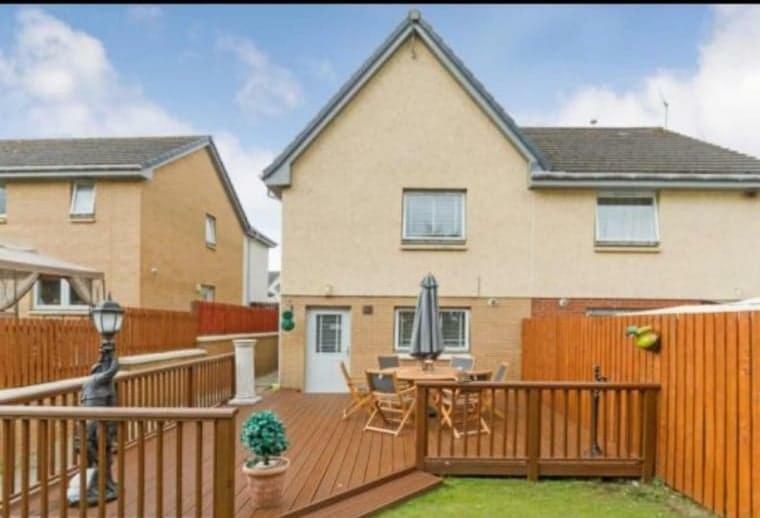 Silverburn New House With Free Parking And Garden Holiday home