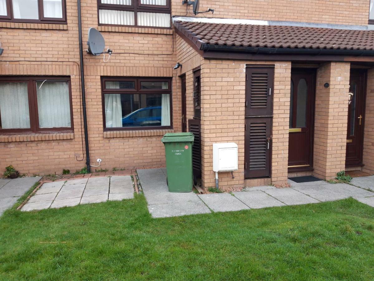 Hardgate Gardens *