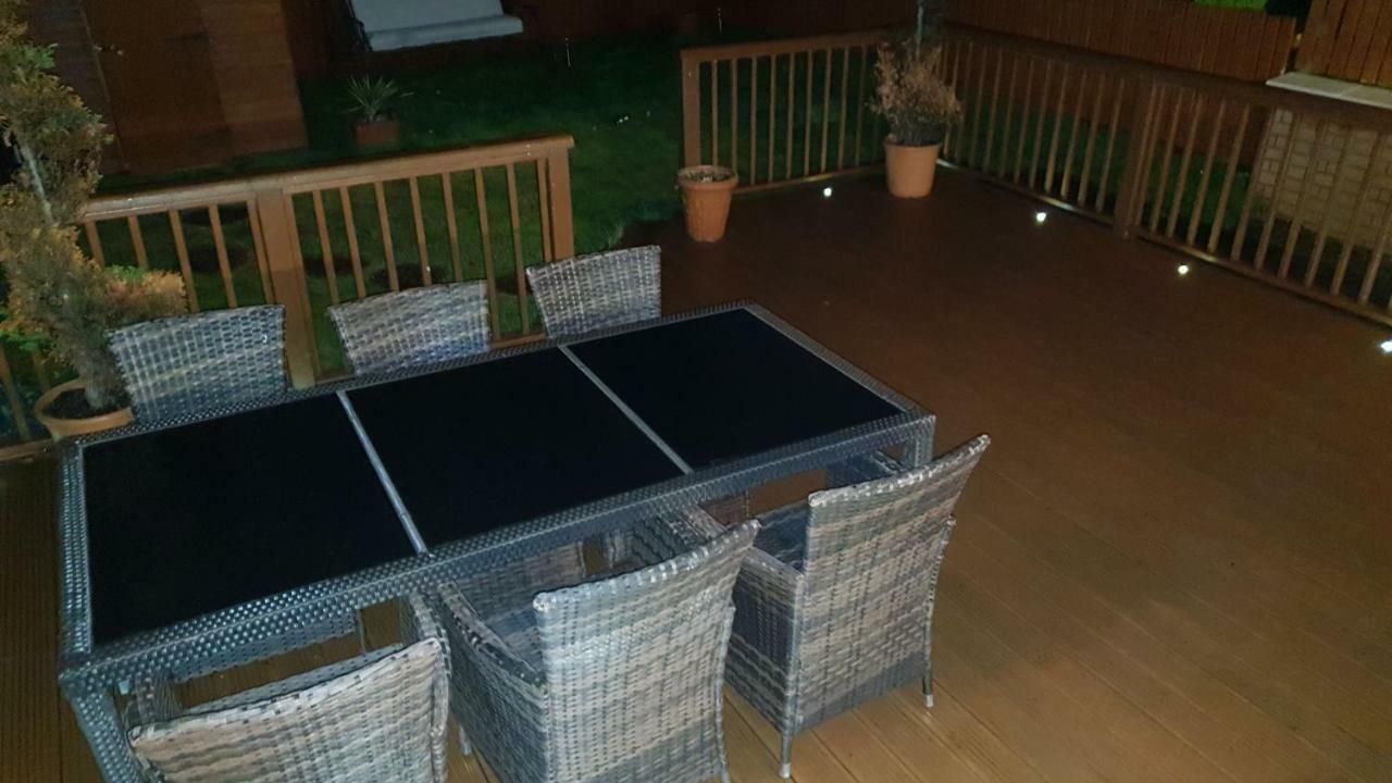 Holiday home Silverburn New House With Free Parking And Garden Glasgow