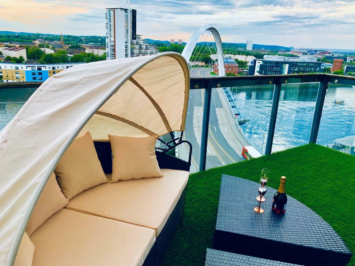Centre - The Penthouse With Riverviews - Apartment