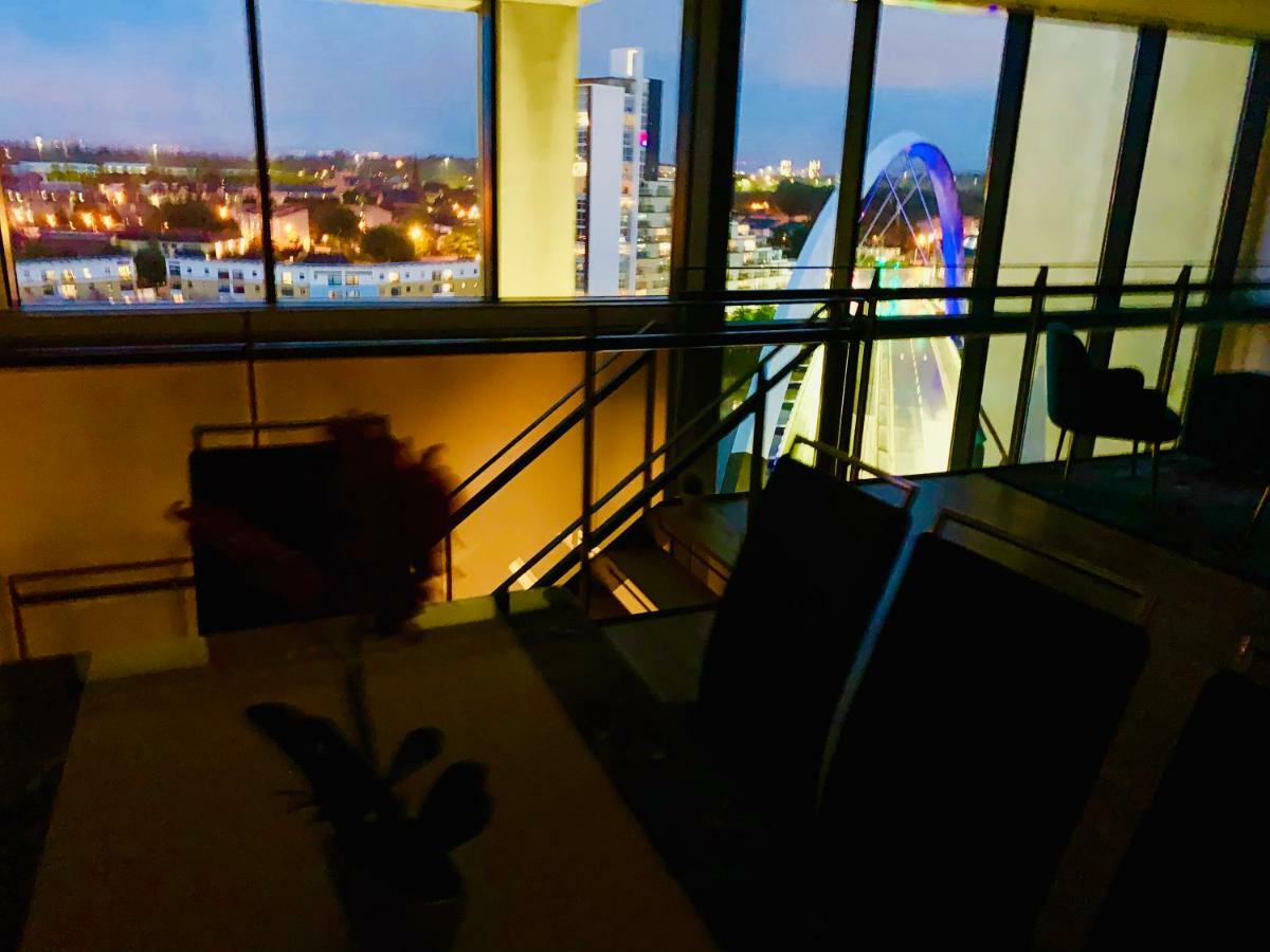Centre - The Penthouse With Riverviews - Apartment *