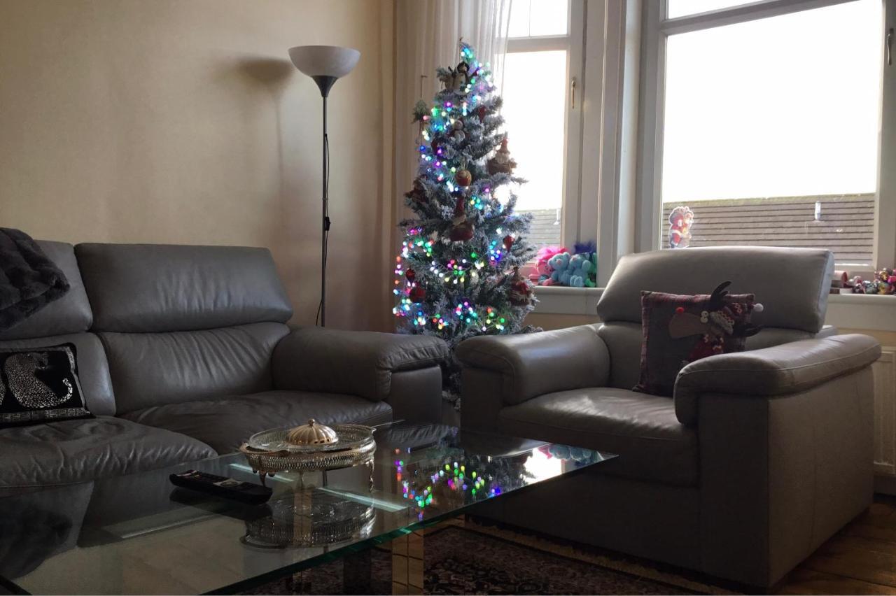 Free Parking Fabulous Victorian 2 Bed Next To Glasgow's Park *