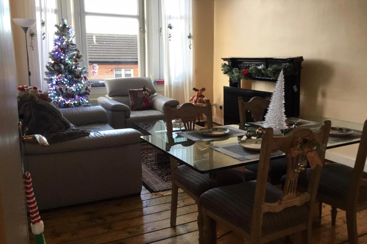 Free Parking Fabulous Victorian 2 Bed Next To Glasgow's Park Apartment