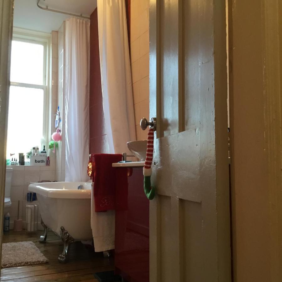 Free Parking Fabulous Victorian 2 Bed Next To Glasgow's Park Apartment