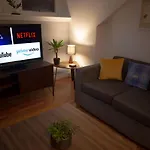 Modern Merchant City Apartment By George Square
