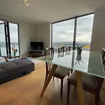 River Clyde View Apartment With Terrace & Parking
