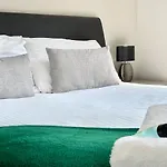 Wilson Upper Apartment Merchant City