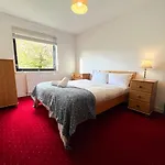 Anniesland Glasgow 1Bd Flat - Free Parking
