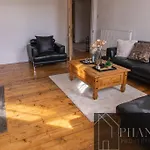 Venture Suite