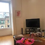 Comfy Two Bedroom Apartment Right In The City Centre