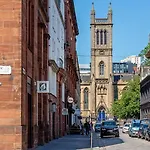 Dreamhouse Apartments Glasgow City Centre