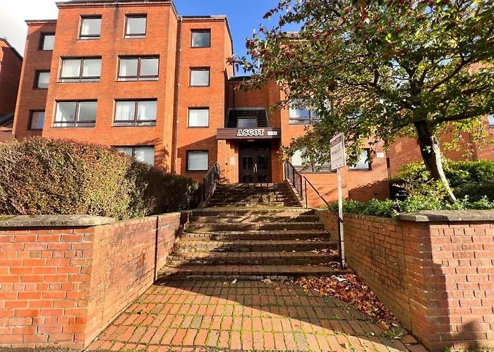 Anniesland Glasgow 1Bd Flat - Free Parking