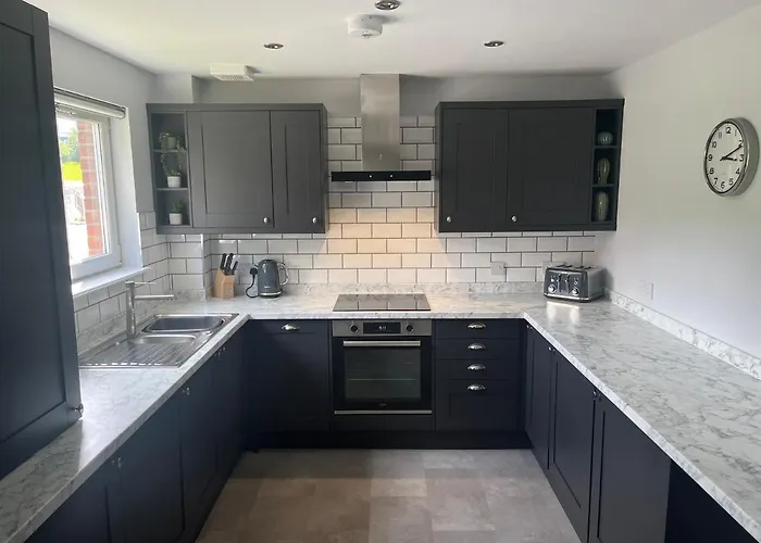 Flat Two, 212 Eaglesham Road, East Kilbride, Glasgow