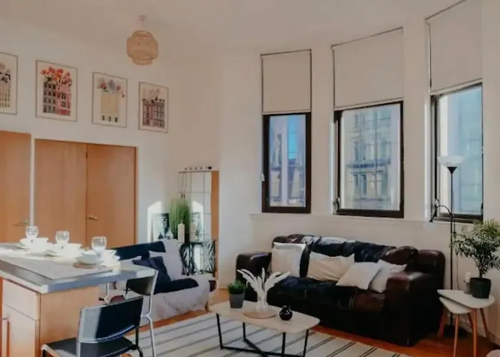 Glasgow City Centre Apartment