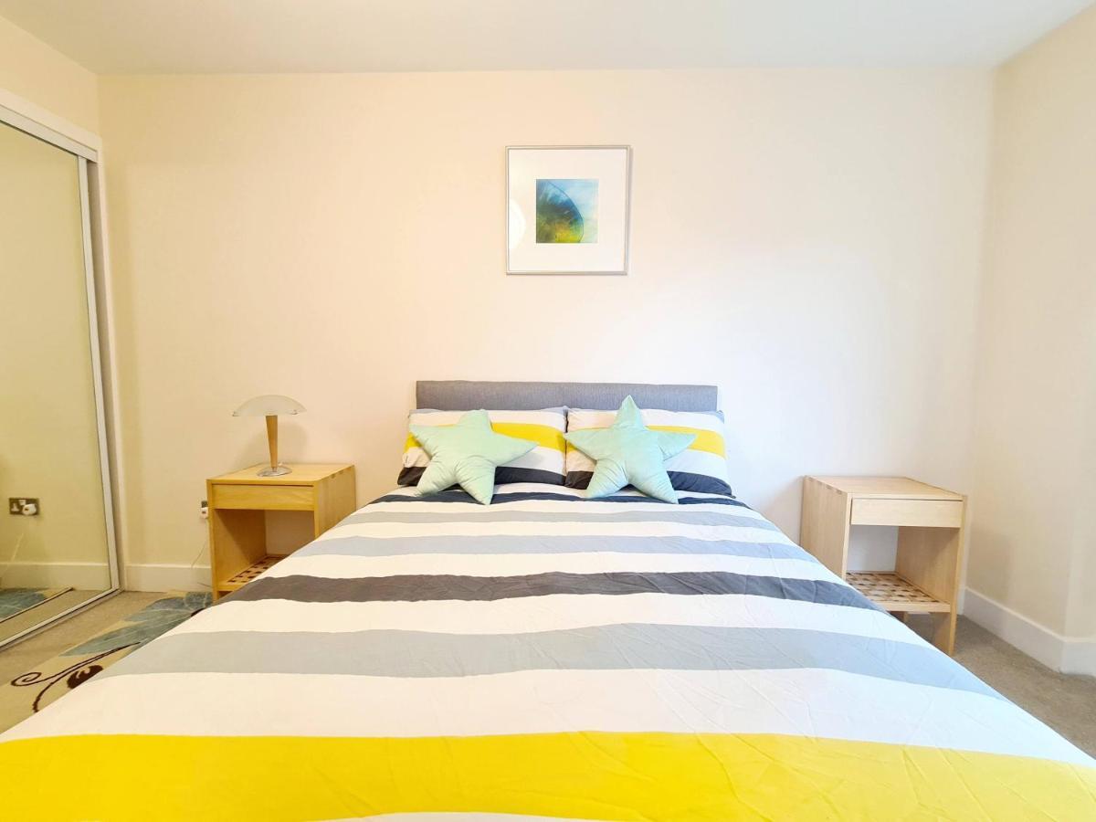 Apartment Bright, Spacious 2 Bedroom In The Heart Of City *