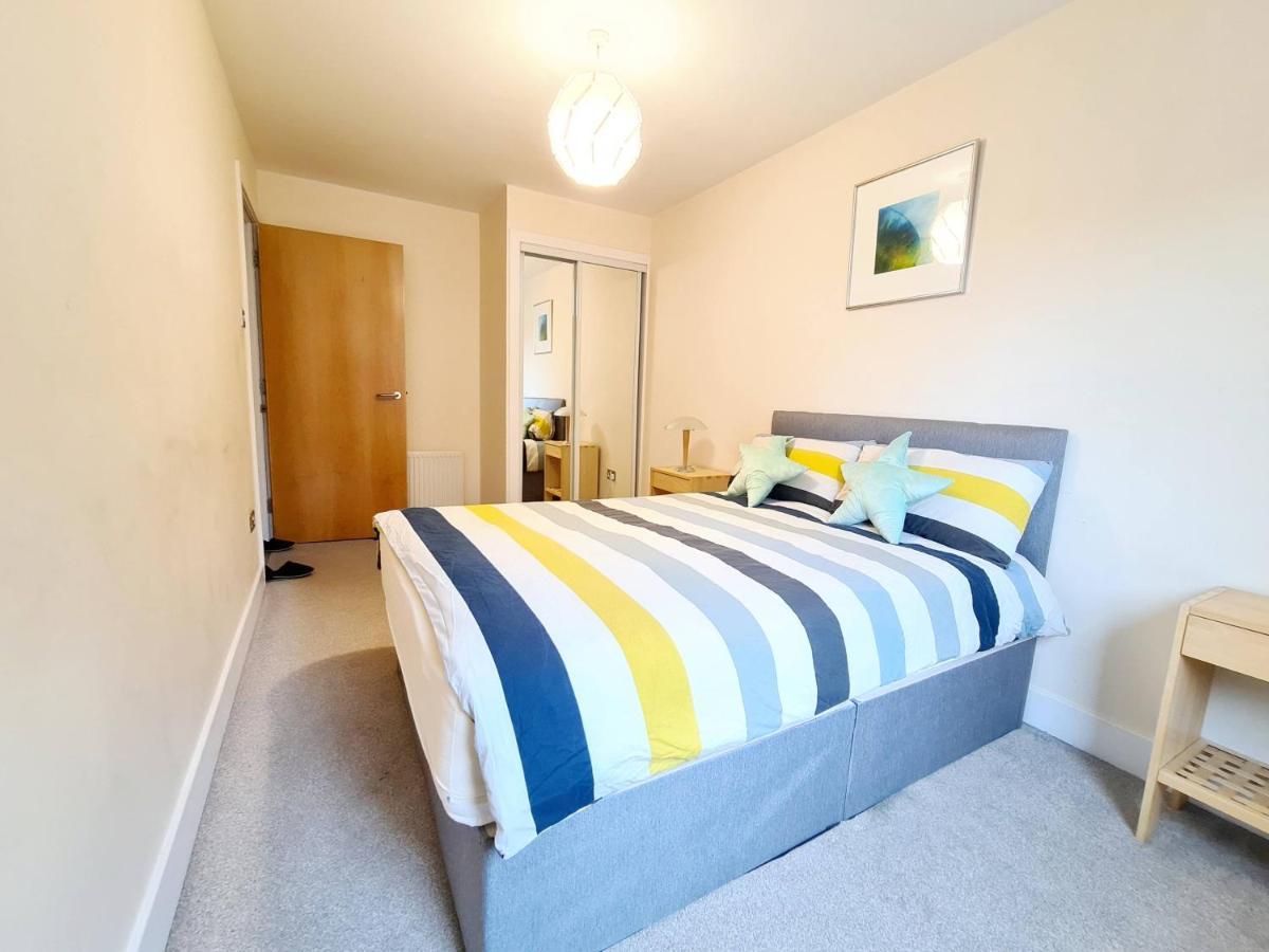Apartment Bright, Spacious 2 Bedroom In The Heart Of City *