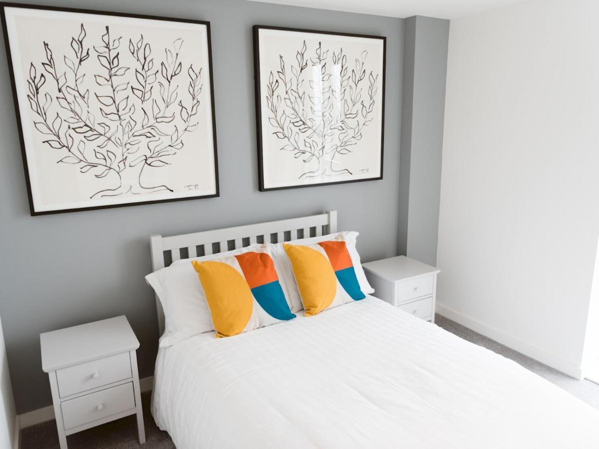 Apartment Pass The Keys Lovely New 1-bedroom Harbour River View Glasgow