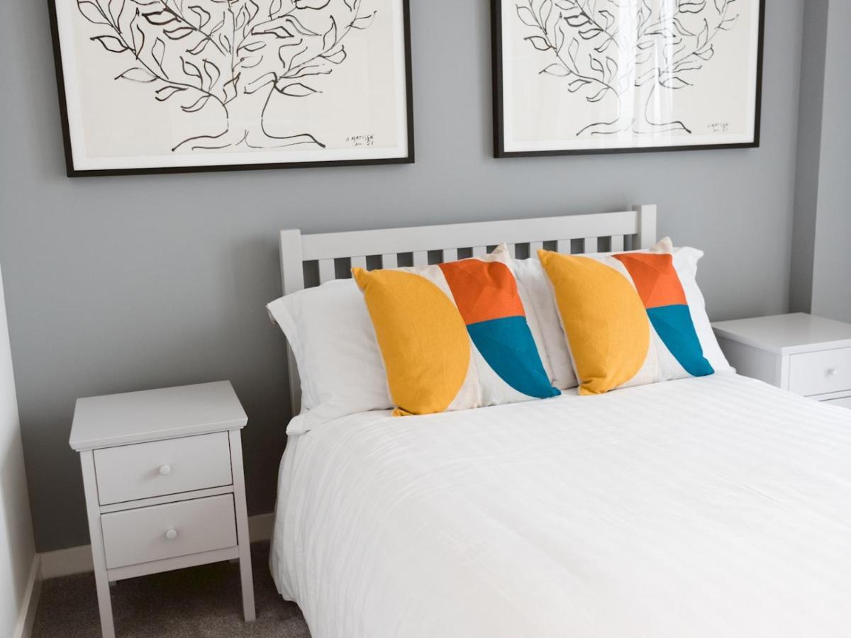 Apartment Pass The Keys Lovely New 1-bedroom Harbour River View *