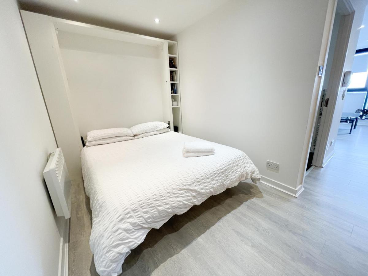 Executive 10th Floor Studio Flat Glasgow