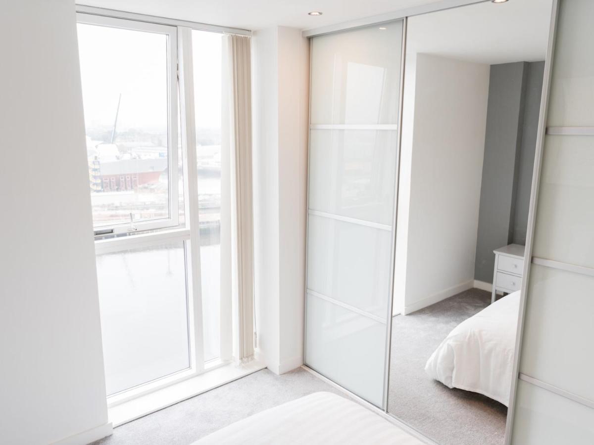 Apartment Pass The Keys Lovely New 1-bedroom Harbour River View