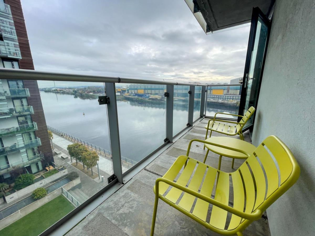 River Clyde View With Terrace & Parking * Glasgow