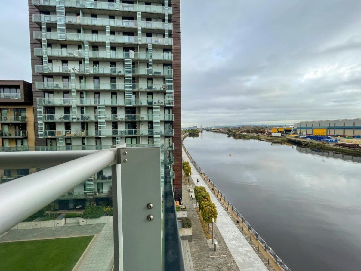 River Clyde View With Terrace & Parking *
