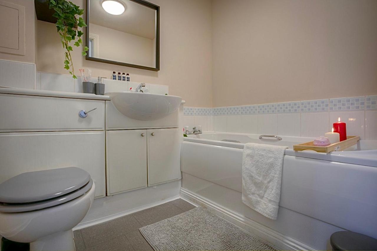 Apartment Spacious 2-bed Serviced With Free Secure Parking Central Sse Hydro Glasgow