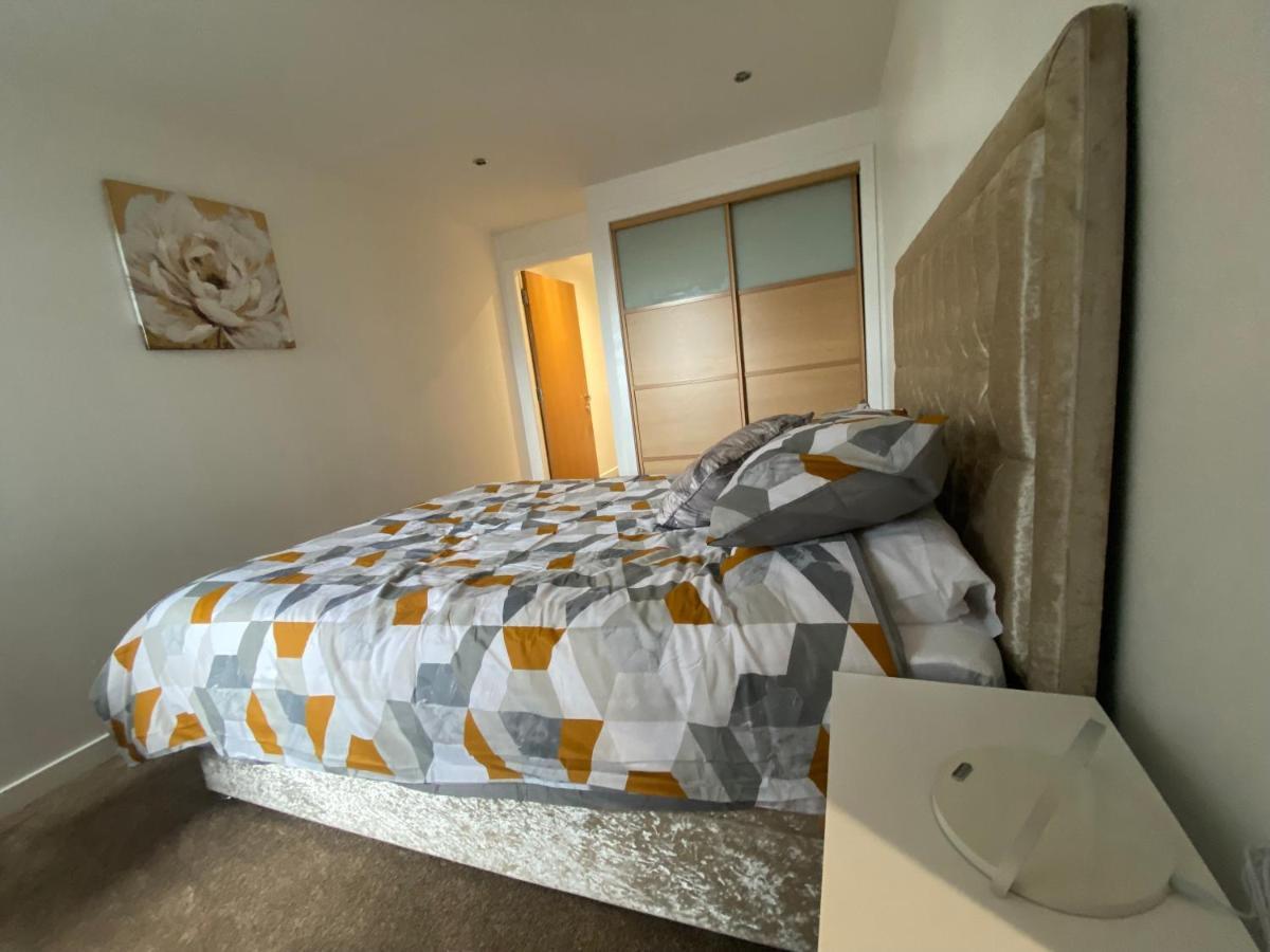 Apartment Secc/hydro Modern 6th Floor 2br Apartment, Great Views & Free Parking *