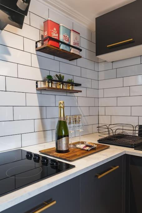 Apartment The West End Loft - 5* Retreat - Private Parking! Glasgow