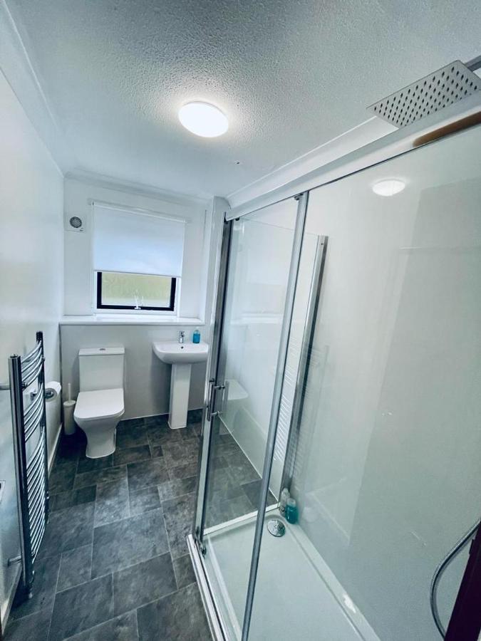 Modern 2 Bedroom With Free Parking *