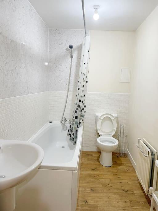 Cozy Nights - Moir St Apartment Glasgow