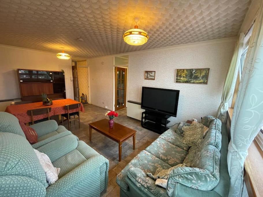 Apartment West End Hidden Gem - Modern 2-bedroom With Residents Patio Glasgow