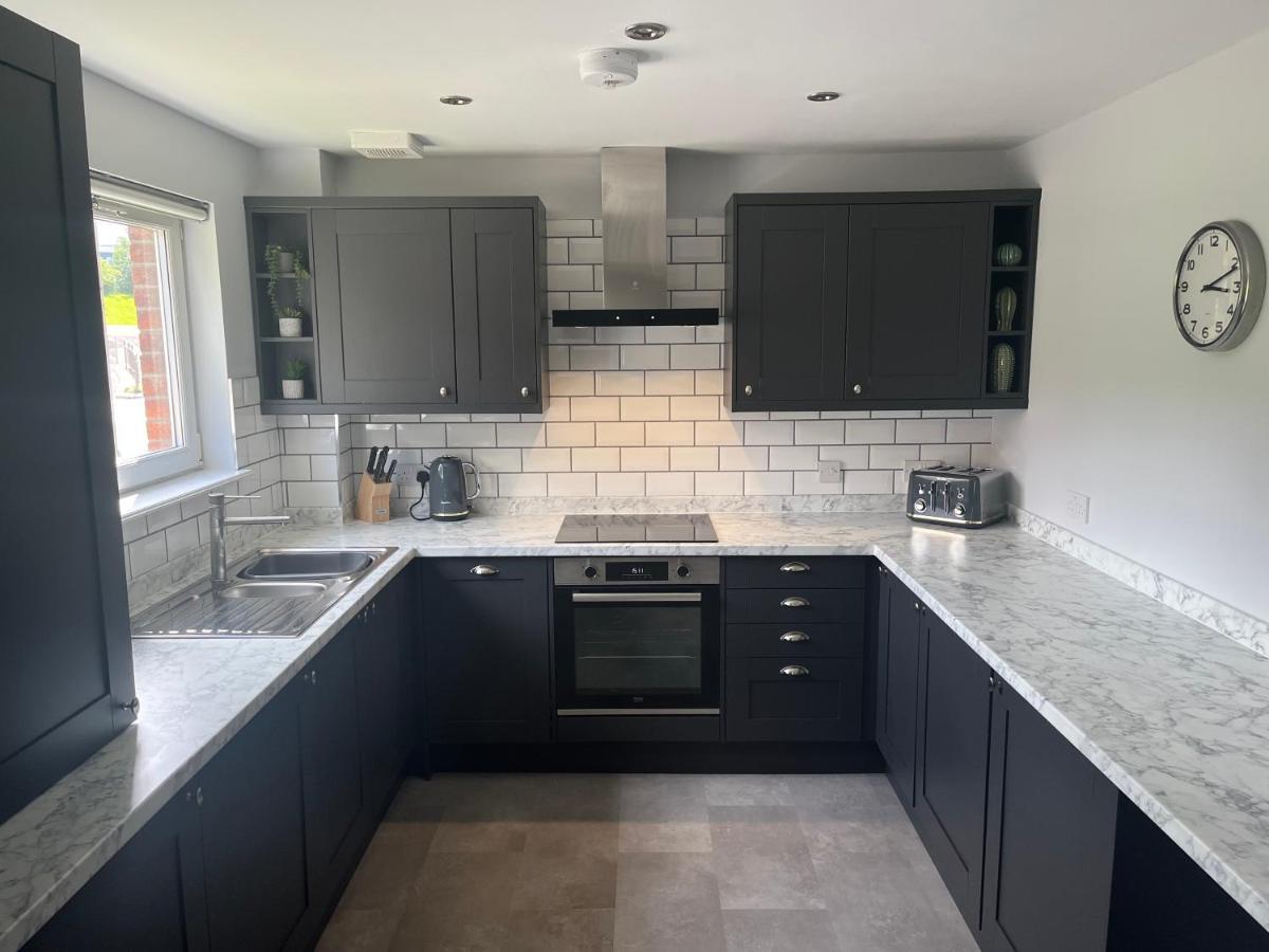 Flat Two, 212 Eaglesham Road, East Kilbride, Apartment Glasgow