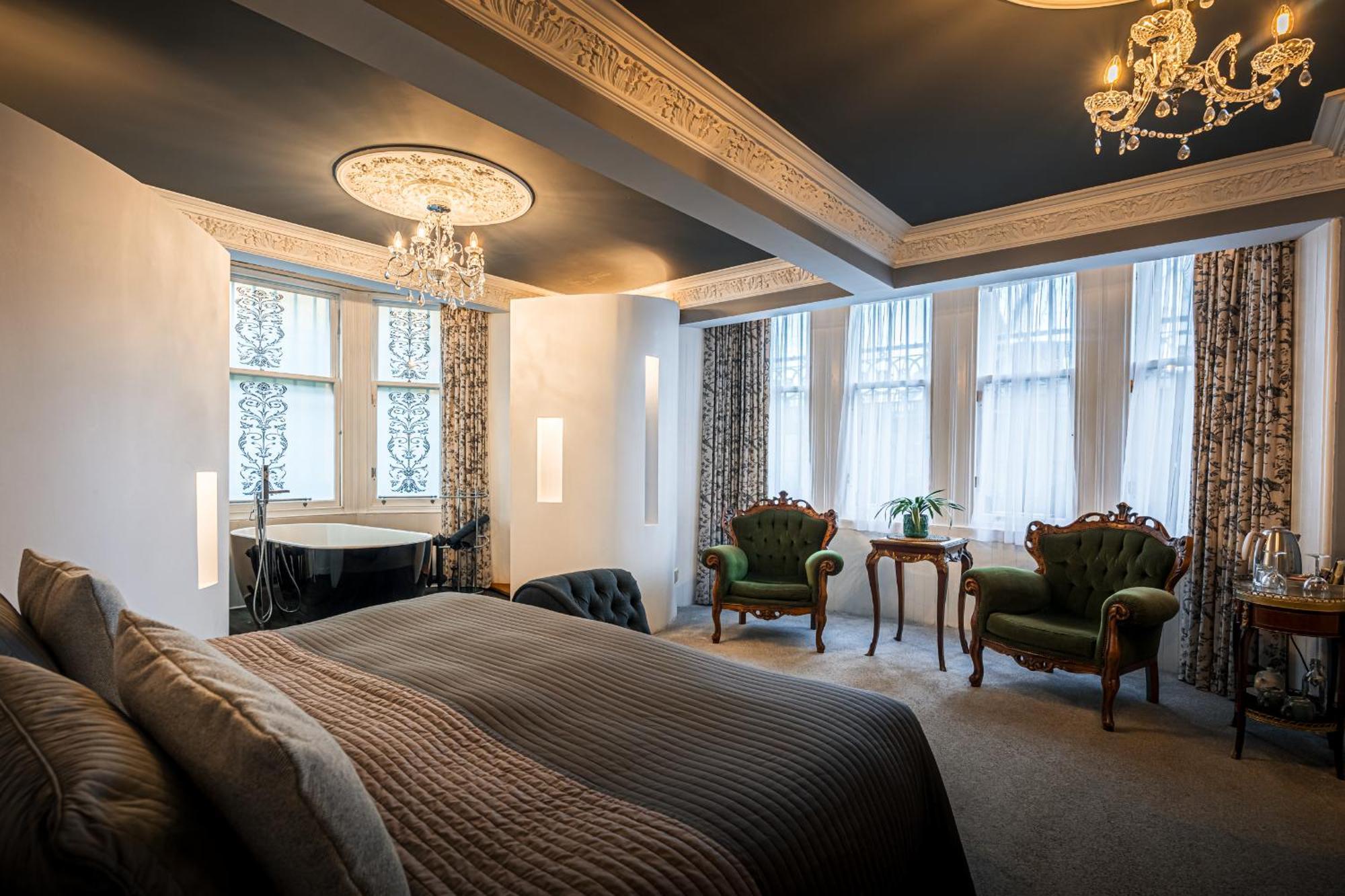 The Alamo Guest house Glasgow