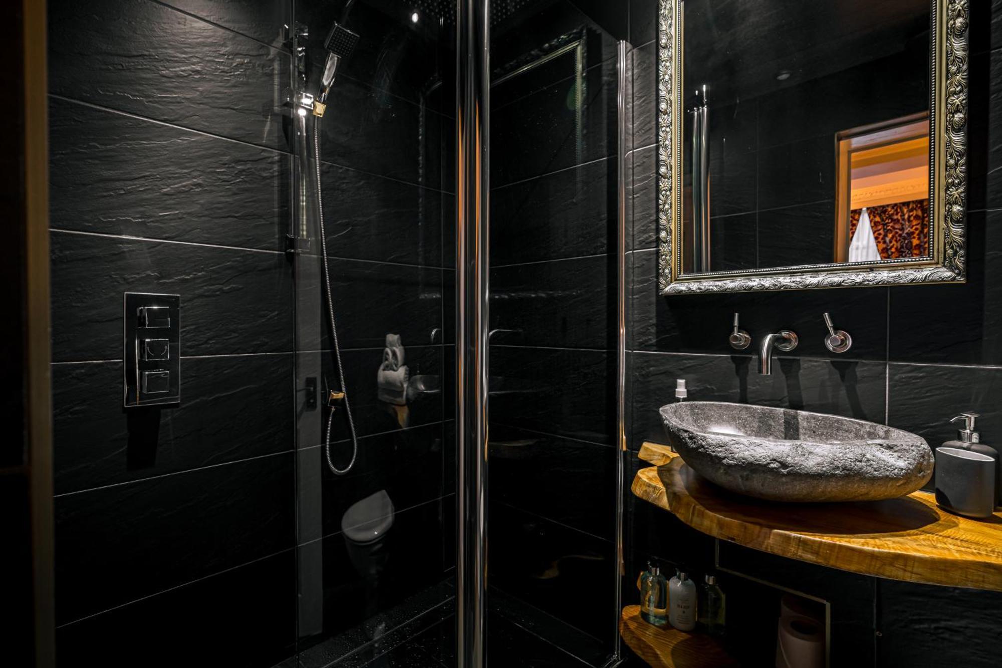 The Alamo 4* Glasgow