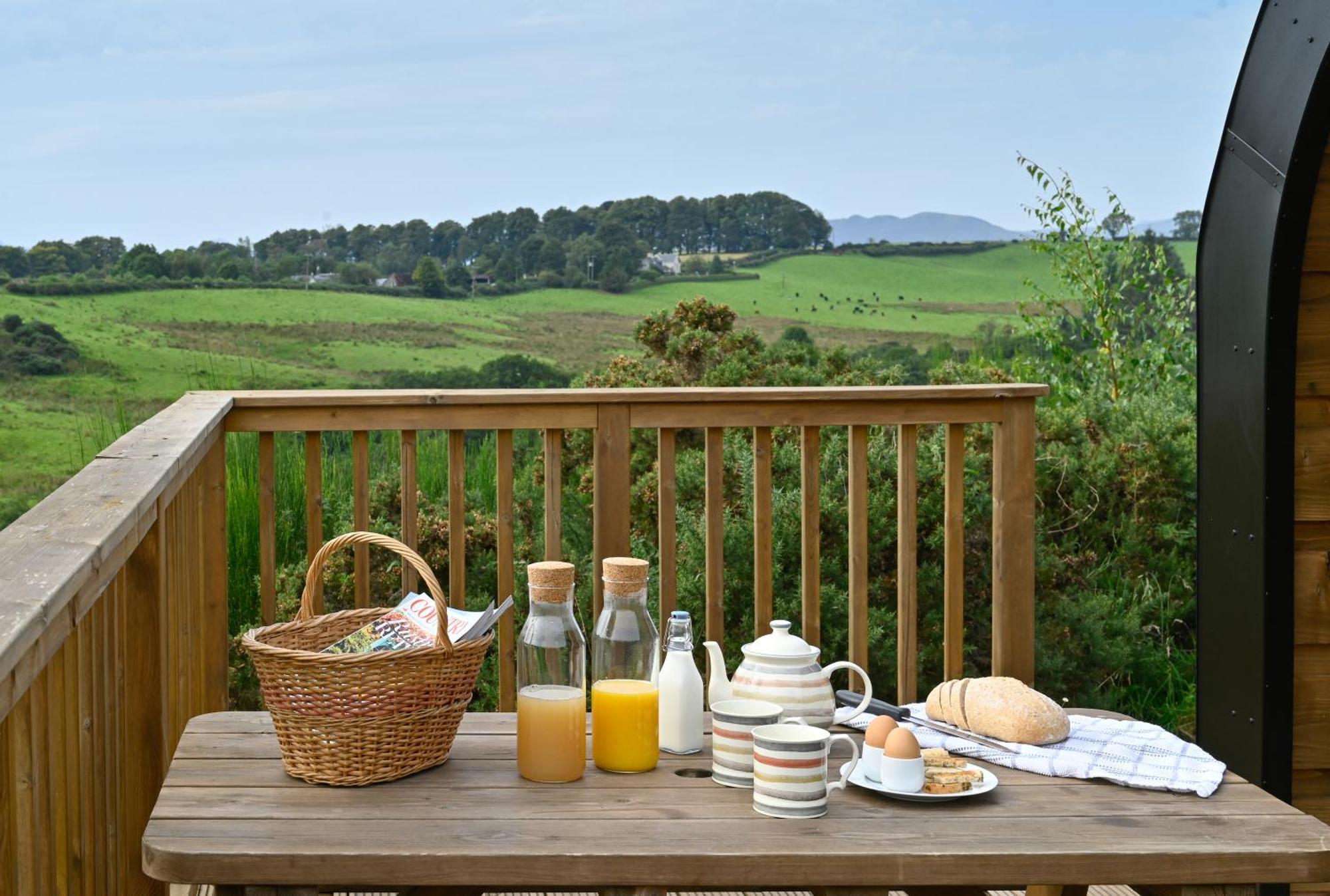 Luxury Glamping Pods - The Heft & The Hirsel * Glasgow