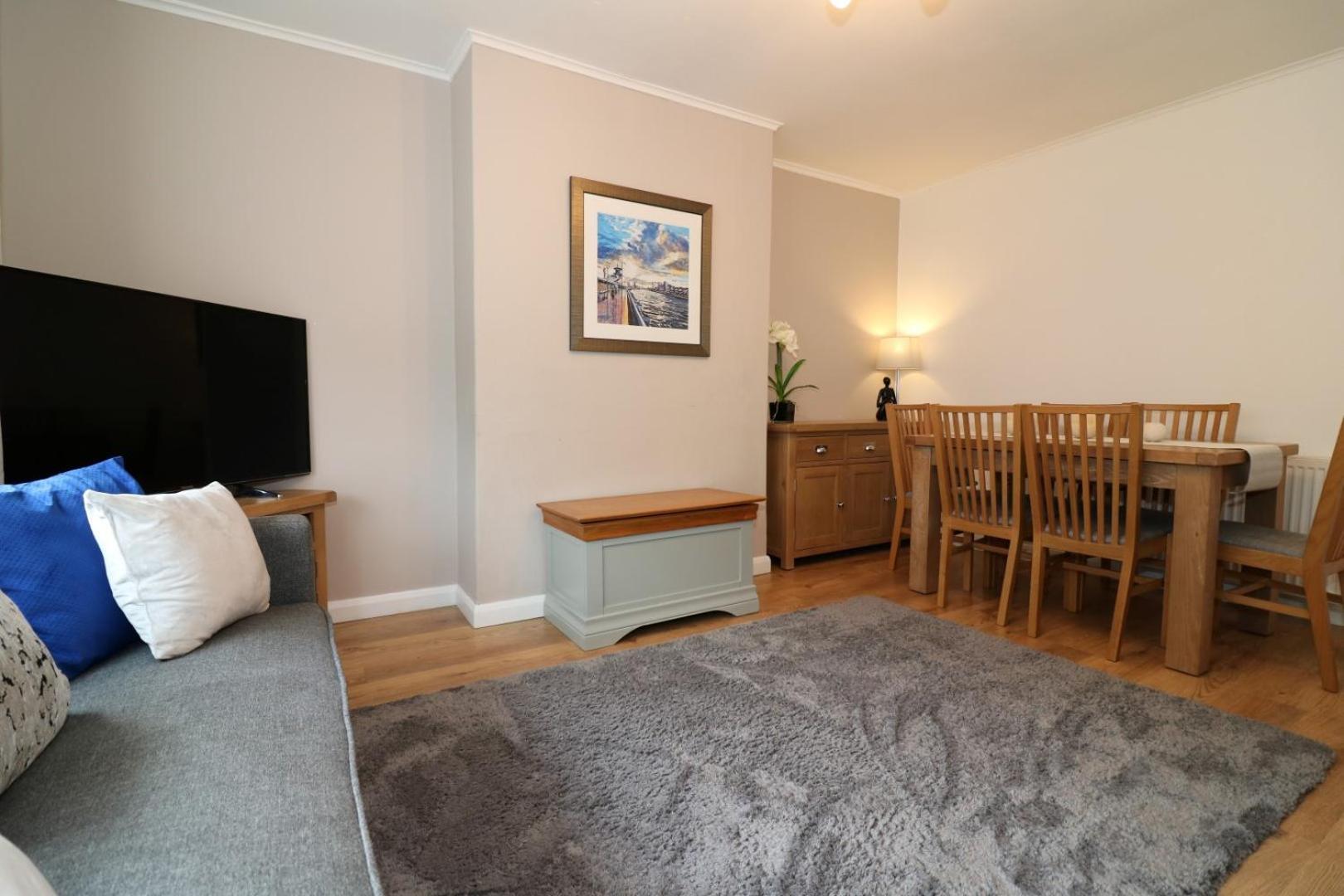 Signature - Gordon House Apartment
