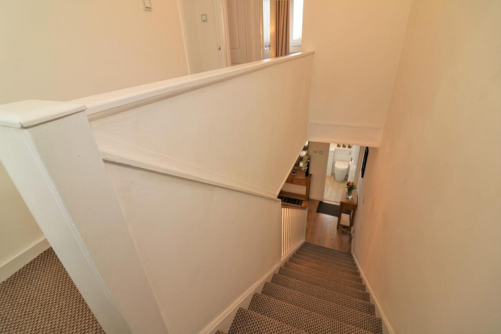 Signature - Gordon House Apartment Glasgow