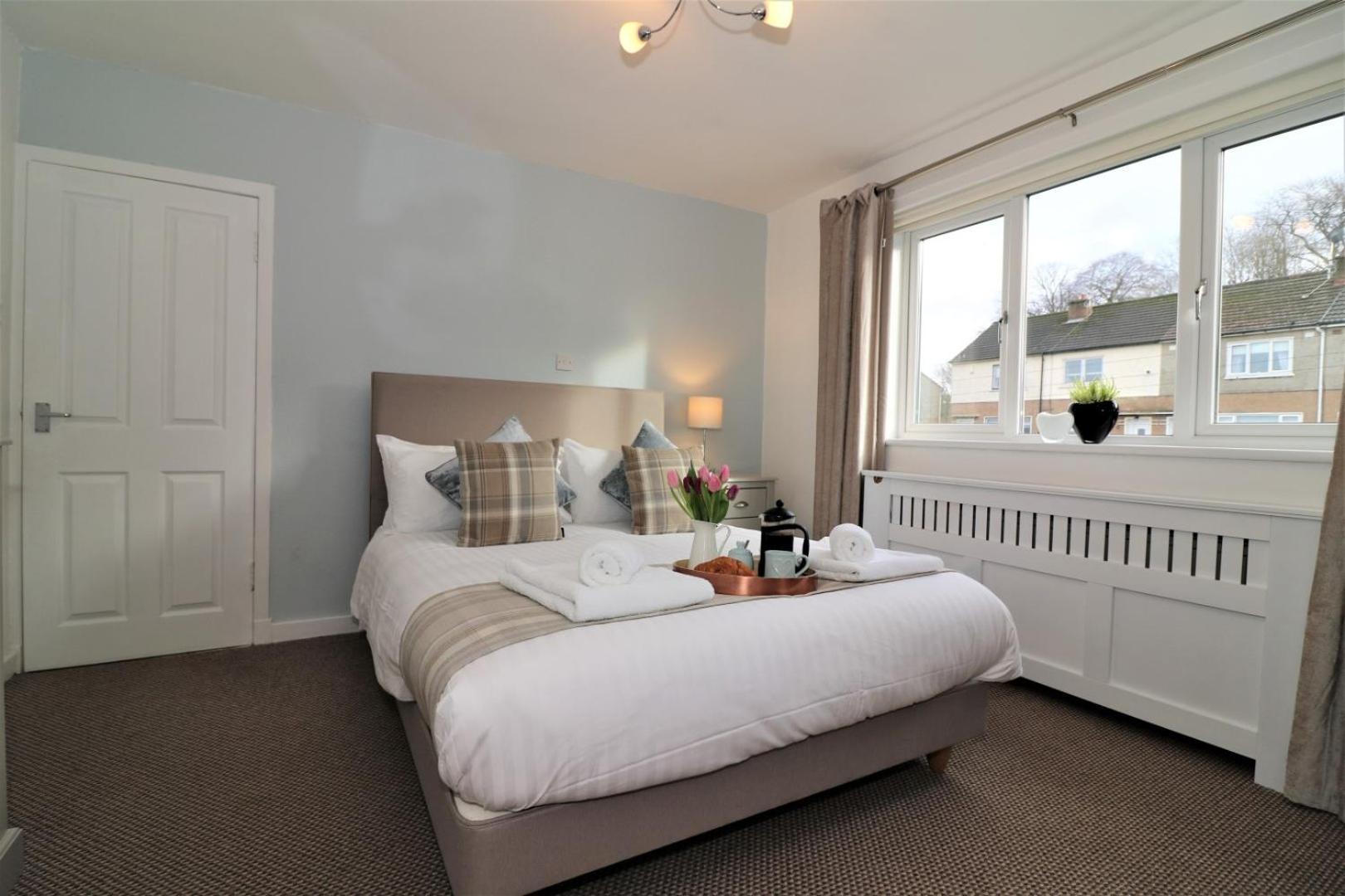 Signature - Gordon House Apartment *