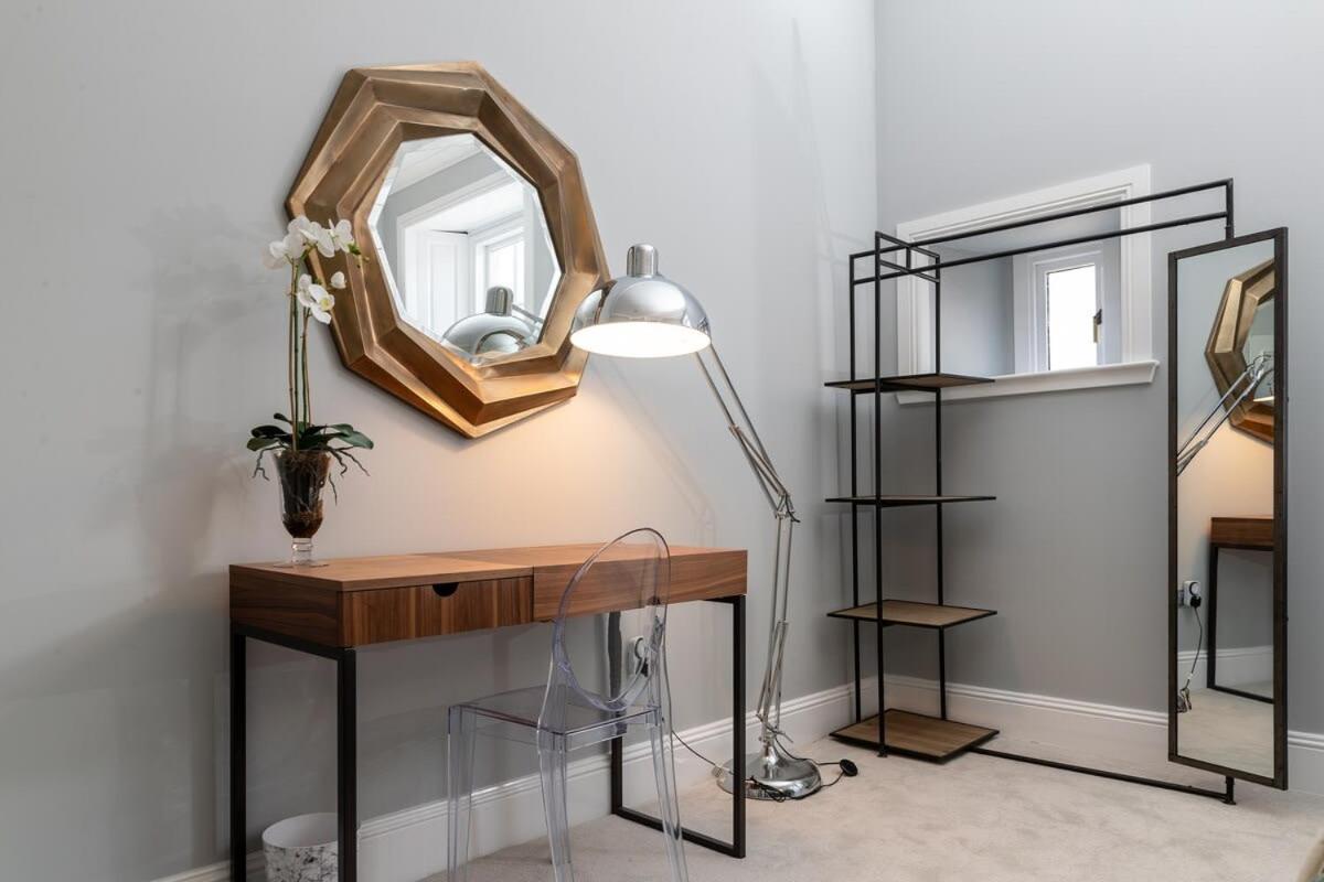 Beautiful 4 Bed Flat In Perfect Location *
