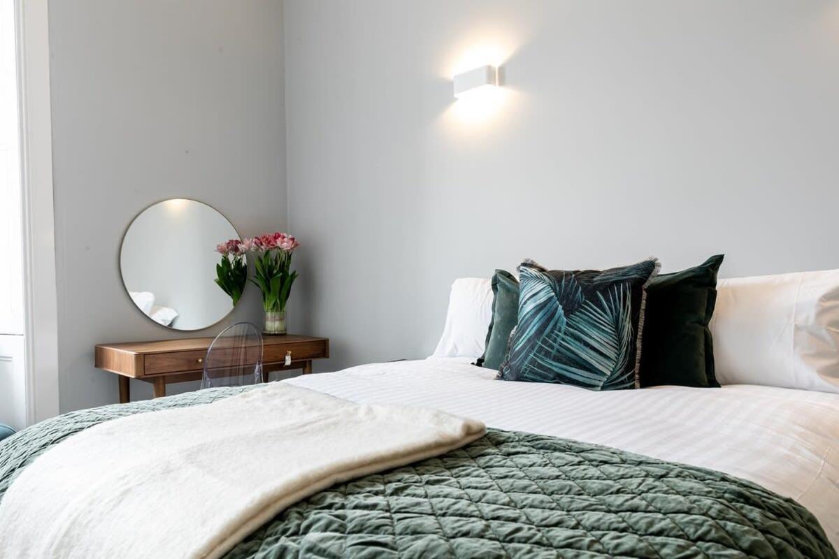 Beautiful 4 Bed Flat In Perfect Location