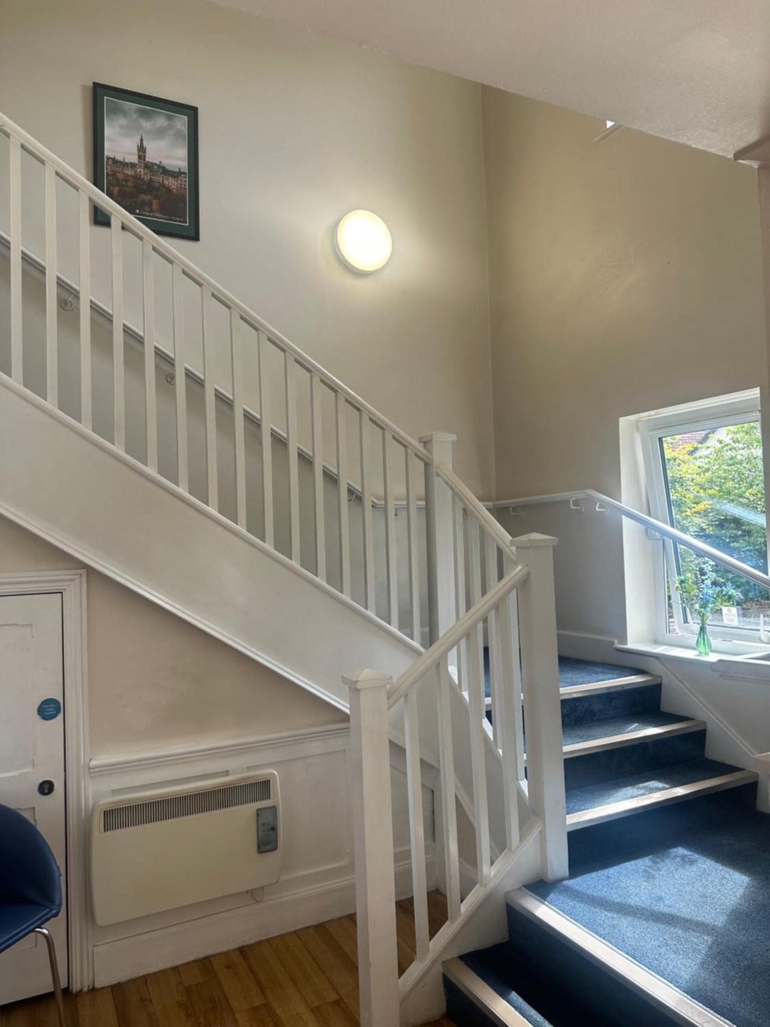 Hotel Go2 Glasgow - Free Parking And Pet Friendly
